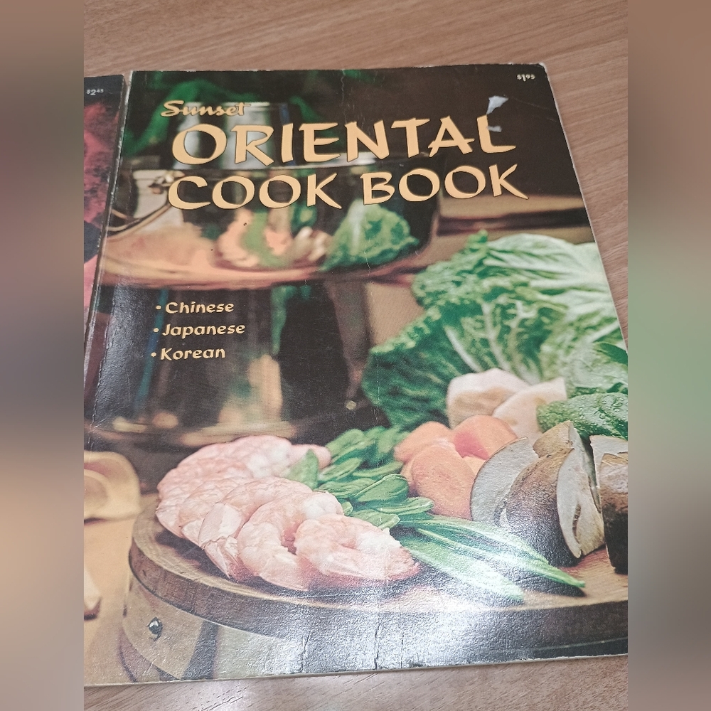 Vintage Bundle Sunset Barbecue and Oriental Cookbooks 1970s - Picture 3 of 9